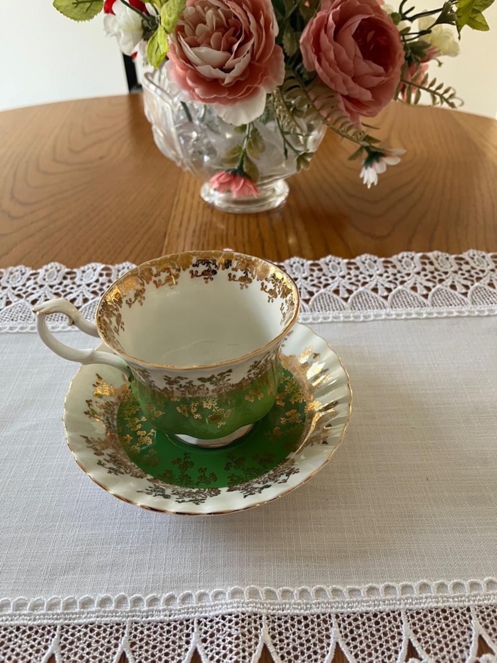 Royal Albert Regal Series Gold Filigree
& Green Teacup and Saucer Set